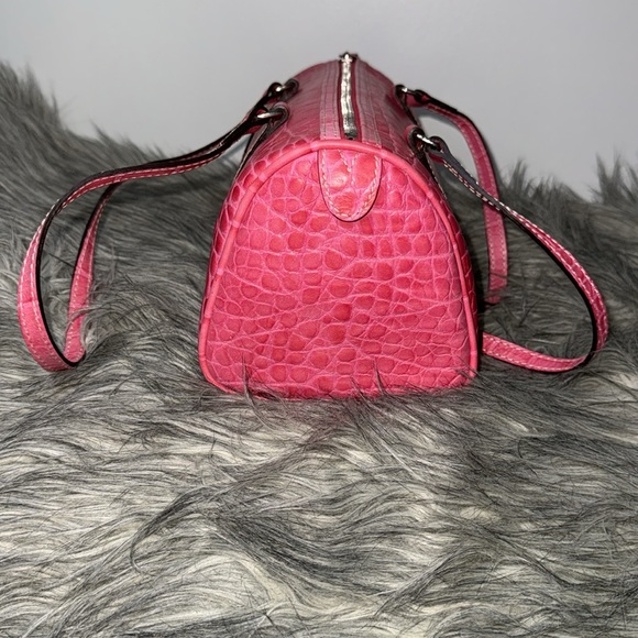 Vintage Dooney & Bourke Hot Pink “Nile” Barrel Purse - Picture 4 of 7